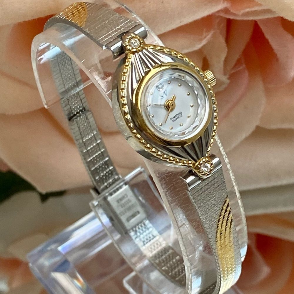 Vintage Sergio Valente Diamond Accented Dial Two-Tone Dainty Dress Watch - Picture 4 of 16